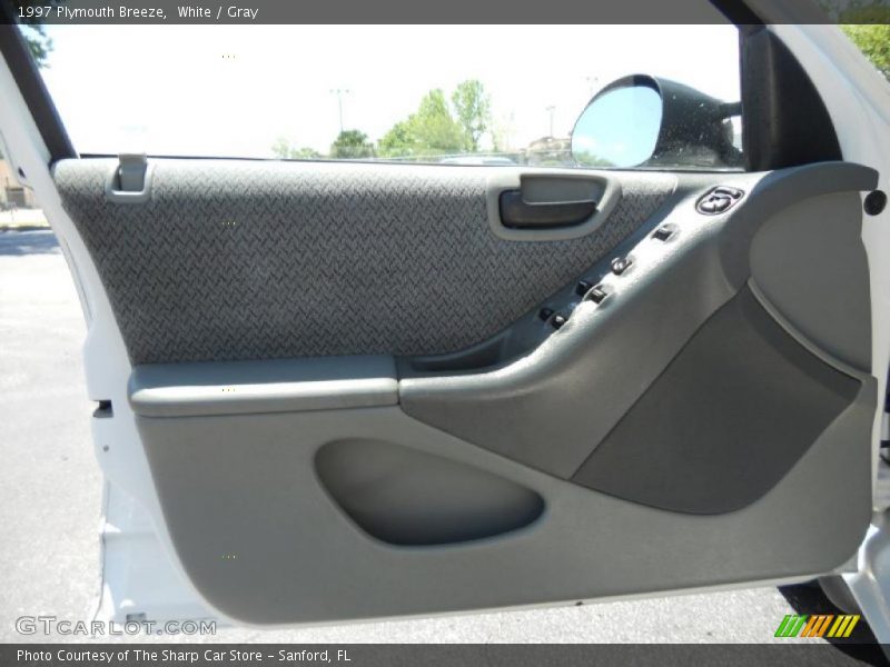 White / Gray 1997 Plymouth Breeze