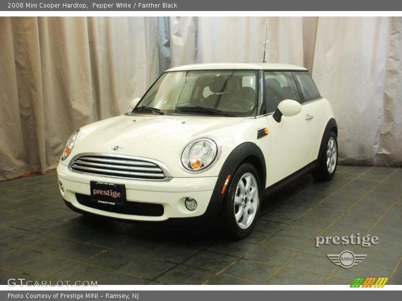 Pepper White / Panther Black 2008 Mini Cooper Hardtop