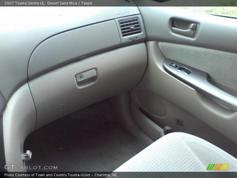 Desert Sand Mica / Taupe 2007 Toyota Sienna LE