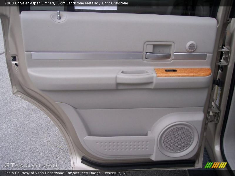 Light Sandstone Metallic / Light Graystone 2008 Chrysler Aspen Limited