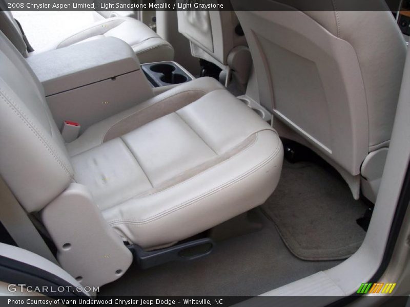 Light Sandstone Metallic / Light Graystone 2008 Chrysler Aspen Limited