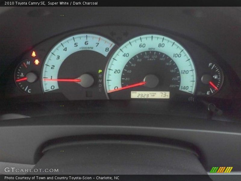 Super White / Dark Charcoal 2010 Toyota Camry SE