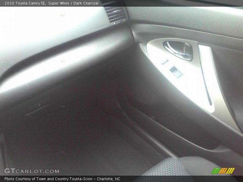 Super White / Dark Charcoal 2010 Toyota Camry SE