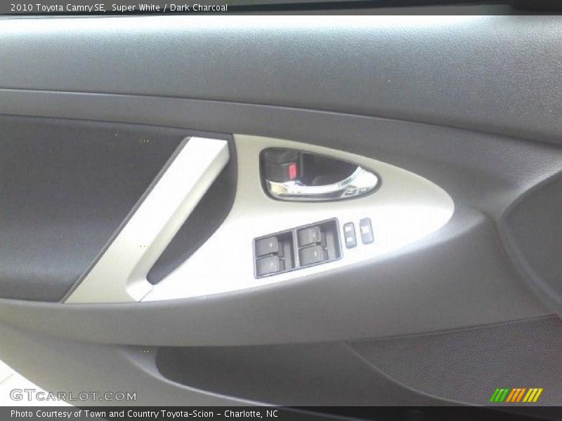 Super White / Dark Charcoal 2010 Toyota Camry SE