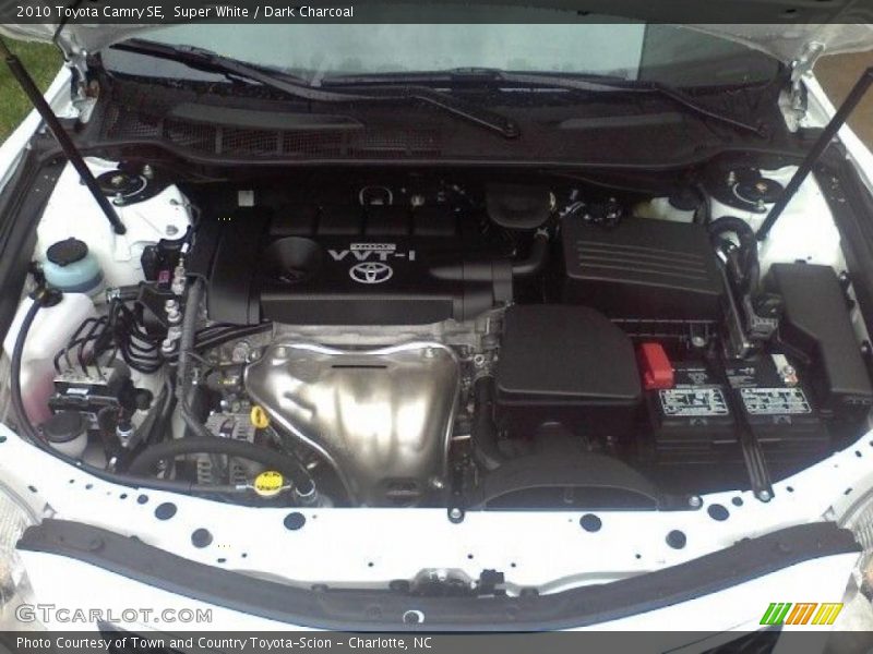 Super White / Dark Charcoal 2010 Toyota Camry SE