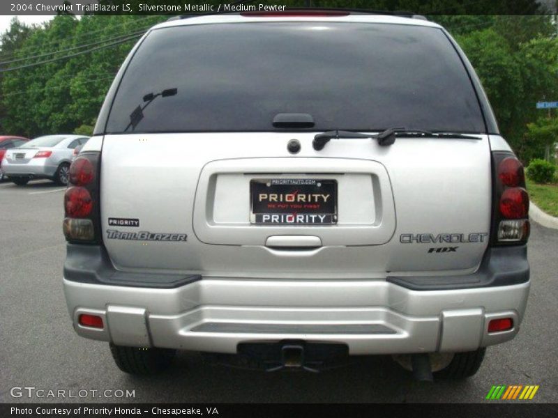 Silverstone Metallic / Medium Pewter 2004 Chevrolet TrailBlazer LS