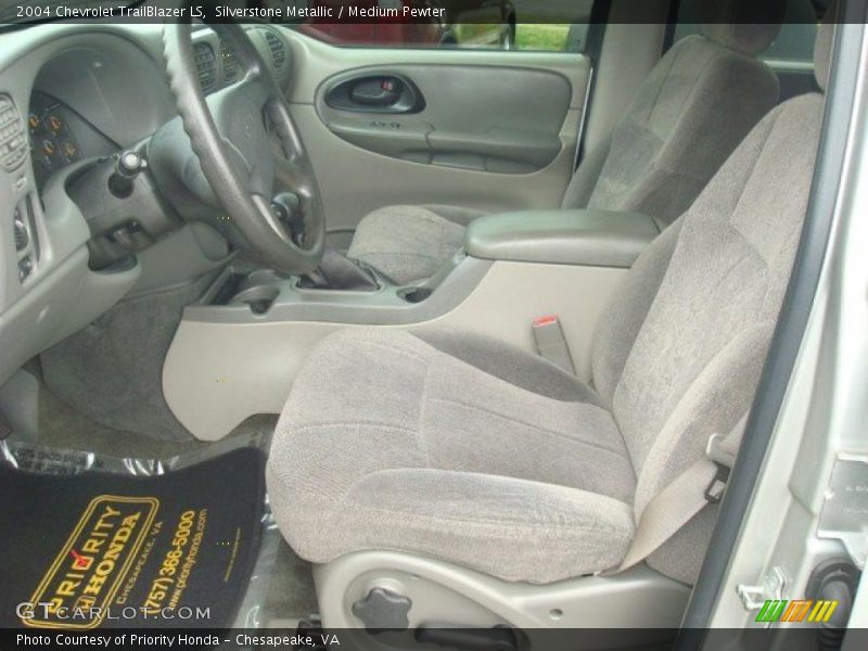 Silverstone Metallic / Medium Pewter 2004 Chevrolet TrailBlazer LS