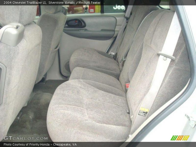 Silverstone Metallic / Medium Pewter 2004 Chevrolet TrailBlazer LS