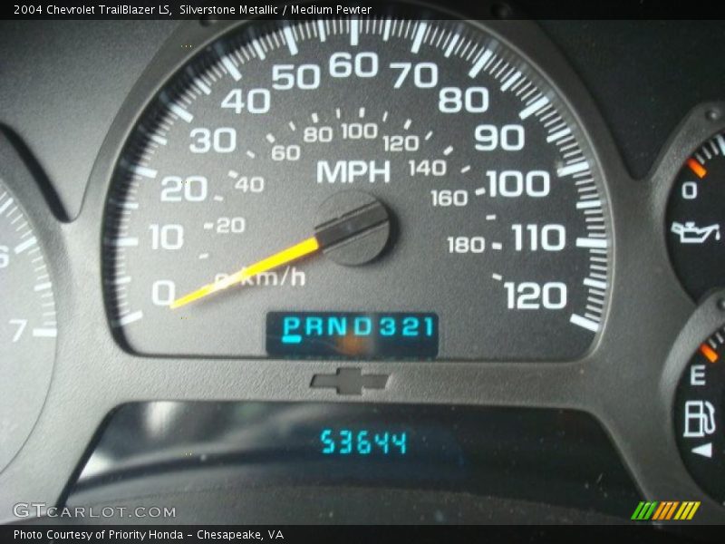 Silverstone Metallic / Medium Pewter 2004 Chevrolet TrailBlazer LS