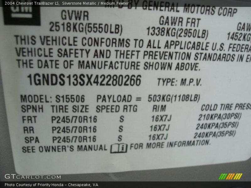 Silverstone Metallic / Medium Pewter 2004 Chevrolet TrailBlazer LS