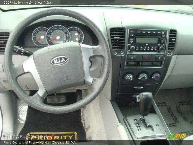 Silver / Gray 2007 Kia Sorento LX