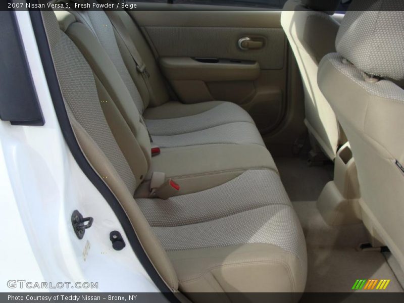 Fresh Powder / Beige 2007 Nissan Versa S