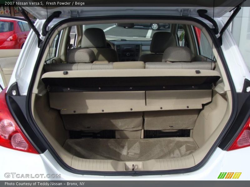 Fresh Powder / Beige 2007 Nissan Versa S