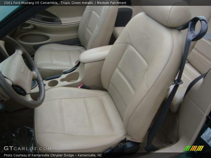 Tropic Green metallic / Medium Parchment 2001 Ford Mustang V6 Convertible