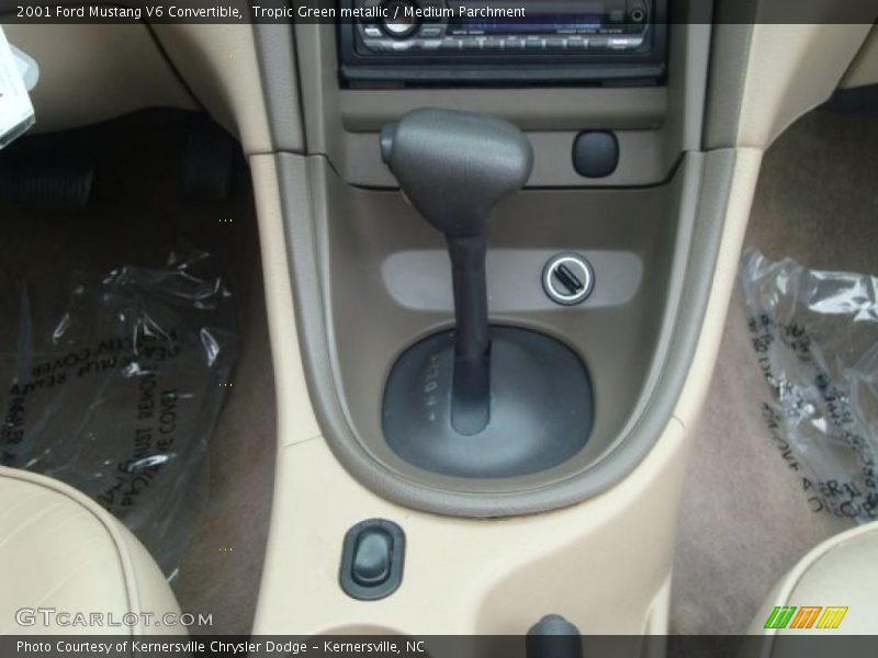 Tropic Green metallic / Medium Parchment 2001 Ford Mustang V6 Convertible