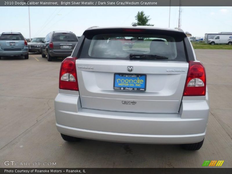 Bright Silver Metallic / Dark Slate Gray/Medium Graystone 2010 Dodge Caliber Mainstreet