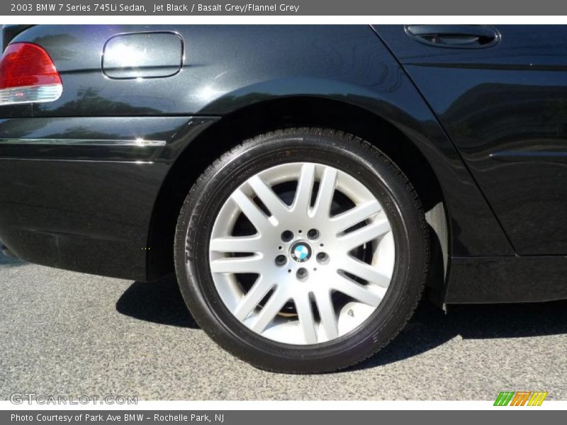 Jet Black / Basalt Grey/Flannel Grey 2003 BMW 7 Series 745Li Sedan