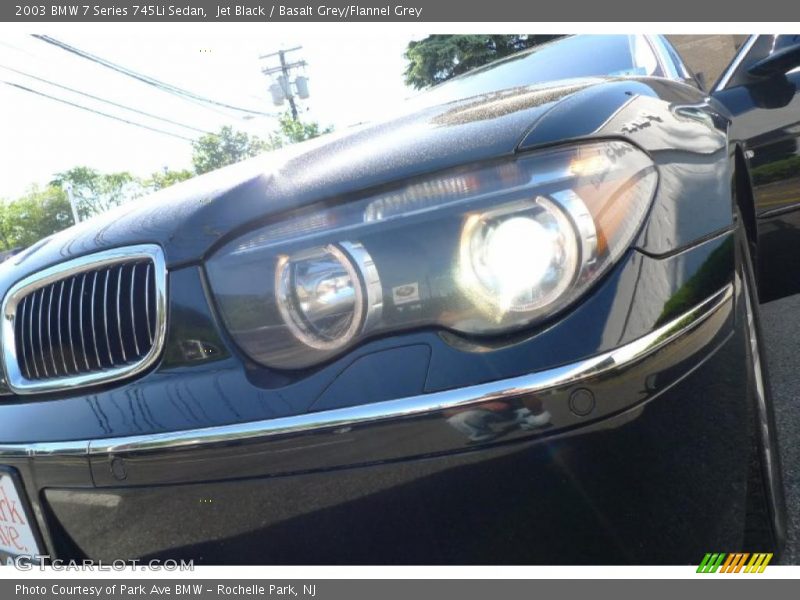 Jet Black / Basalt Grey/Flannel Grey 2003 BMW 7 Series 745Li Sedan