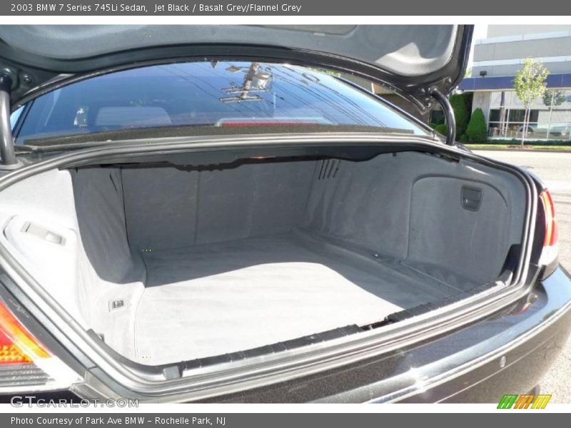 Jet Black / Basalt Grey/Flannel Grey 2003 BMW 7 Series 745Li Sedan