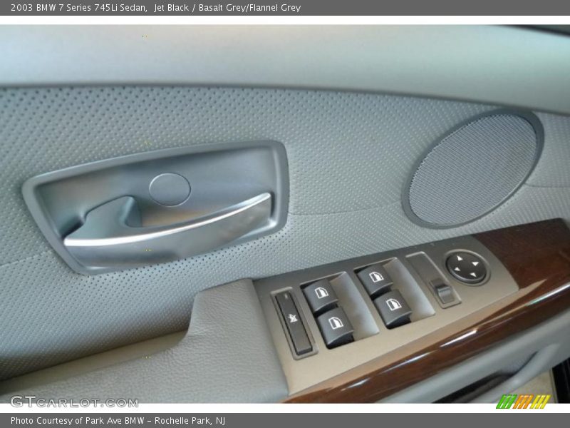 Jet Black / Basalt Grey/Flannel Grey 2003 BMW 7 Series 745Li Sedan