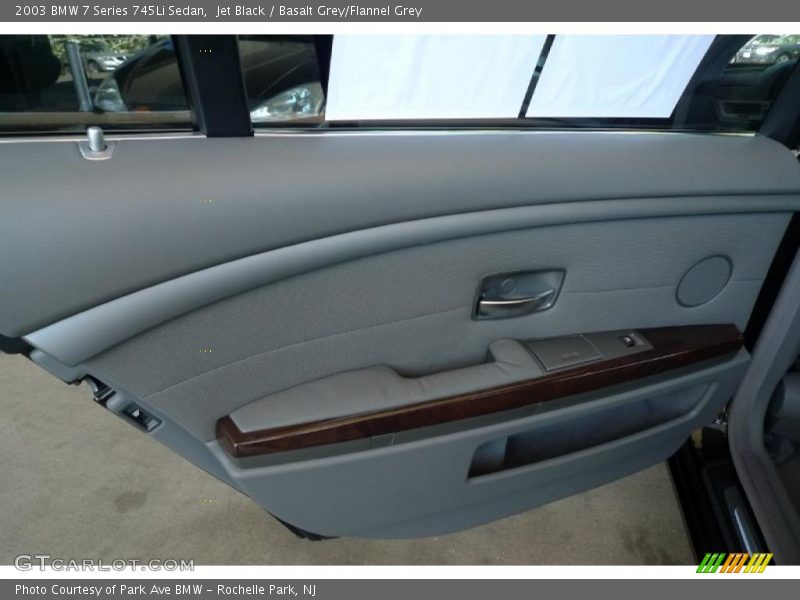 Jet Black / Basalt Grey/Flannel Grey 2003 BMW 7 Series 745Li Sedan