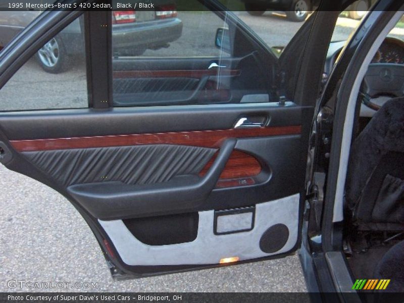 Black / Black 1995 Mercedes-Benz S 420 Sedan