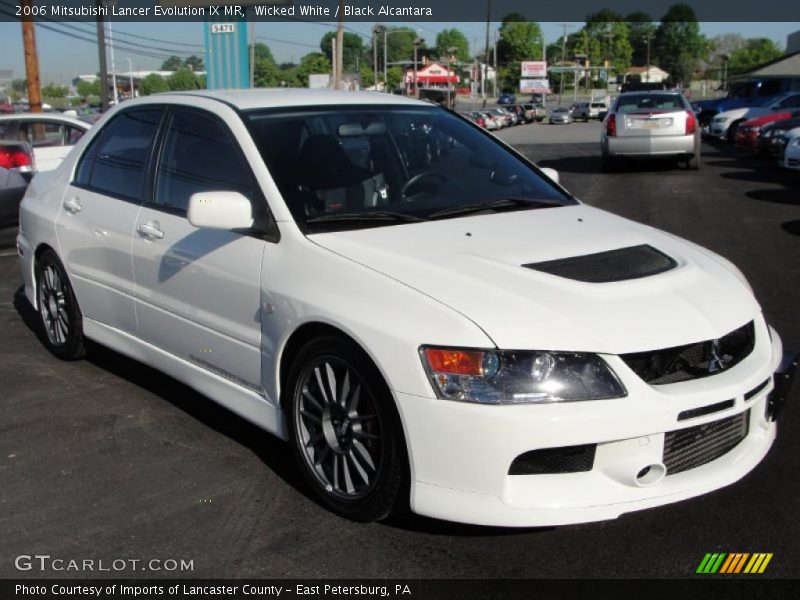 Front 3/4 View of 2006 Lancer Evolution IX MR