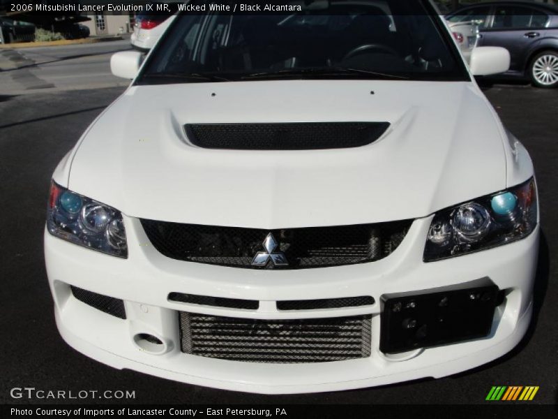 Wicked White / Black Alcantara 2006 Mitsubishi Lancer Evolution IX MR