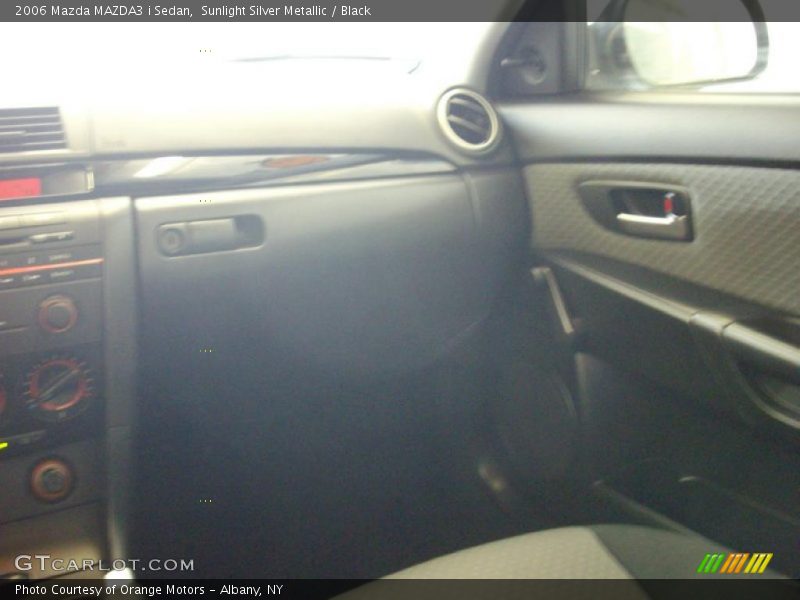 Sunlight Silver Metallic / Black 2006 Mazda MAZDA3 i Sedan