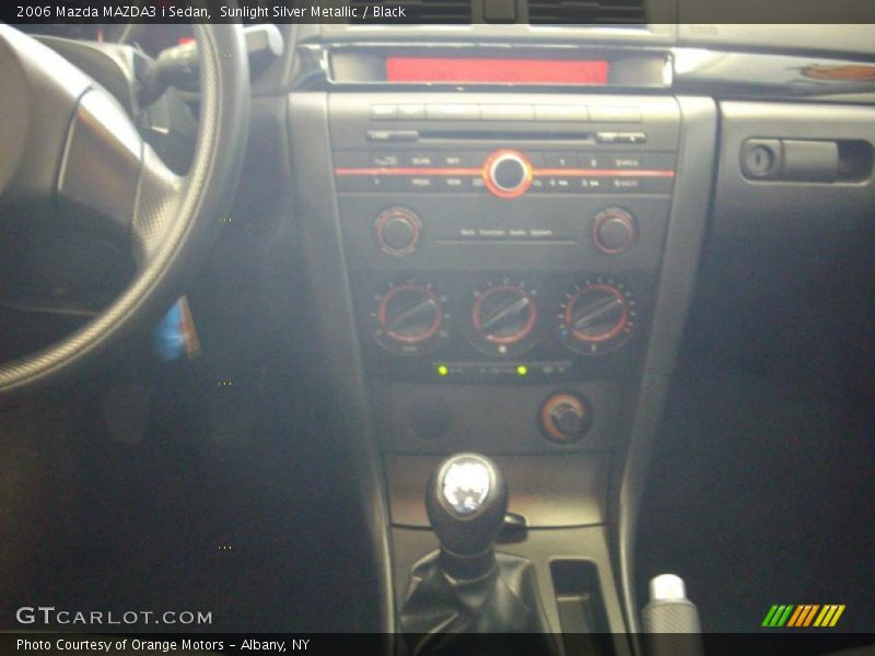 Sunlight Silver Metallic / Black 2006 Mazda MAZDA3 i Sedan