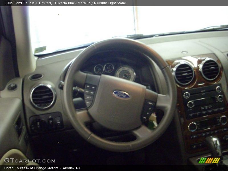 Tuxedo Black Metallic / Medium Light Stone 2009 Ford Taurus X Limited