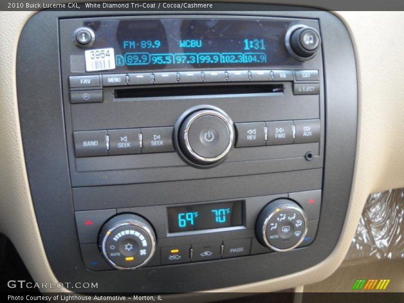White Diamond Tri-Coat / Cocoa/Cashmere 2010 Buick Lucerne CXL