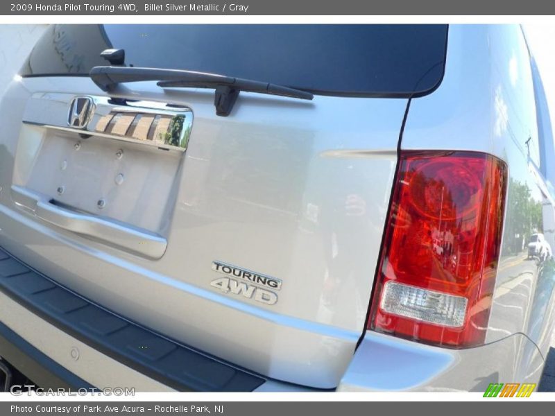 Billet Silver Metallic / Gray 2009 Honda Pilot Touring 4WD