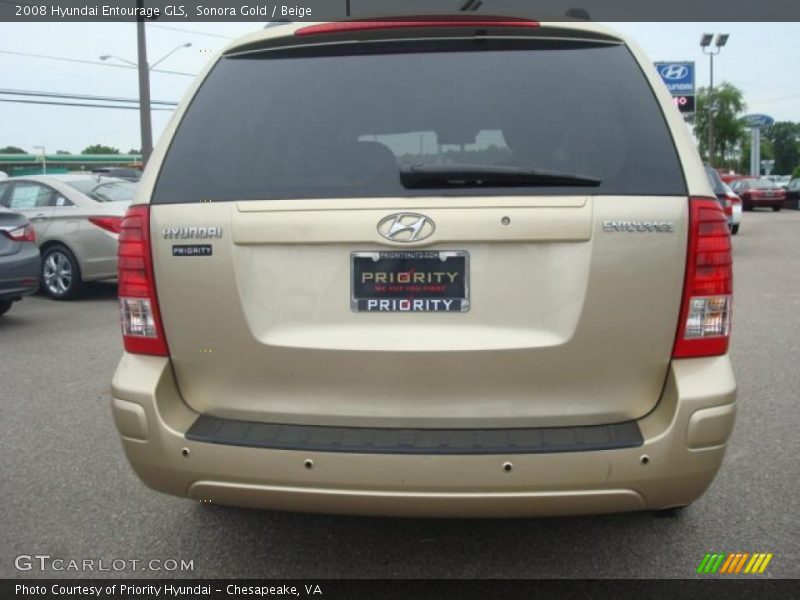 Sonora Gold / Beige 2008 Hyundai Entourage GLS