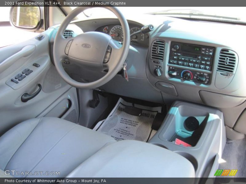 Black Clearcoat / Medium Graphite 2001 Ford Expedition XLT 4x4