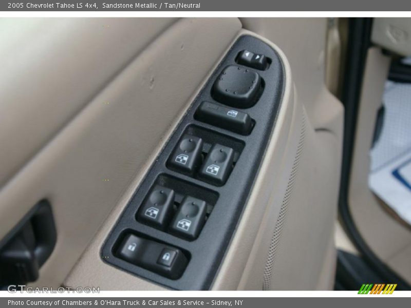 Sandstone Metallic / Tan/Neutral 2005 Chevrolet Tahoe LS 4x4