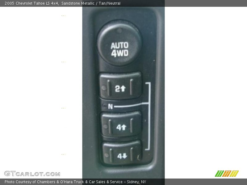 Sandstone Metallic / Tan/Neutral 2005 Chevrolet Tahoe LS 4x4