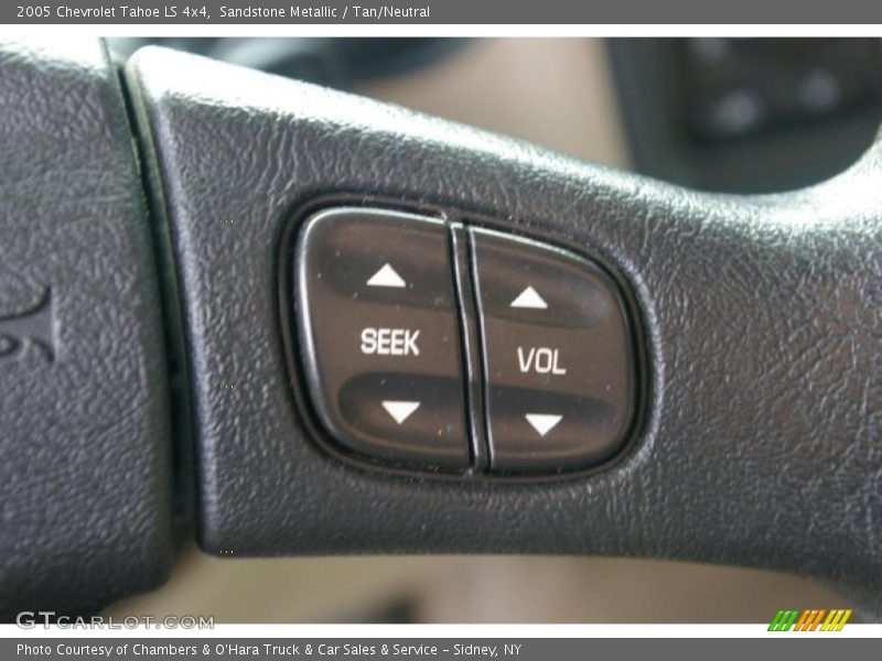 Sandstone Metallic / Tan/Neutral 2005 Chevrolet Tahoe LS 4x4