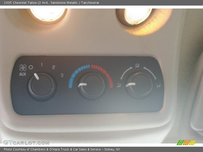 Sandstone Metallic / Tan/Neutral 2005 Chevrolet Tahoe LS 4x4