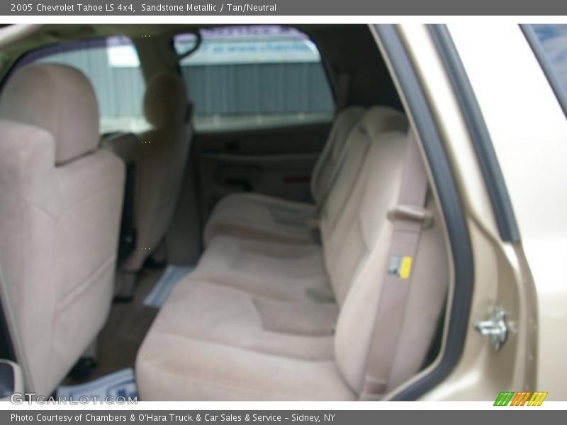 Sandstone Metallic / Tan/Neutral 2005 Chevrolet Tahoe LS 4x4