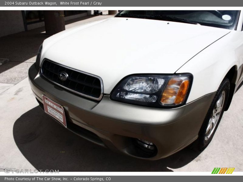 White Frost Pearl / Gray 2004 Subaru Outback Wagon