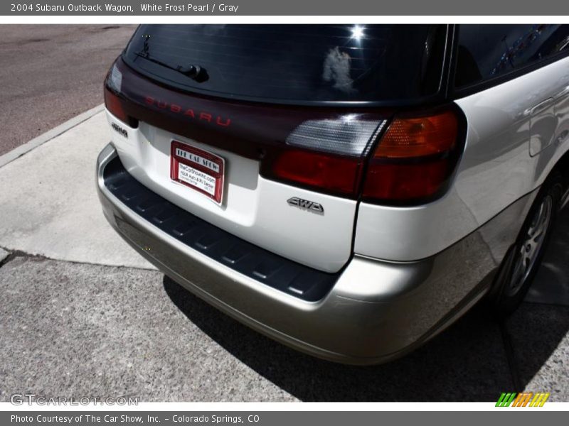 White Frost Pearl / Gray 2004 Subaru Outback Wagon