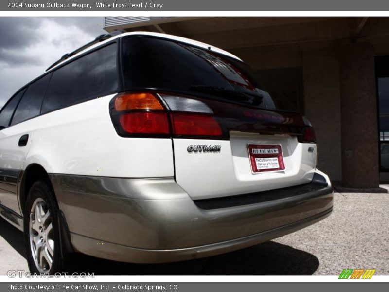 White Frost Pearl / Gray 2004 Subaru Outback Wagon