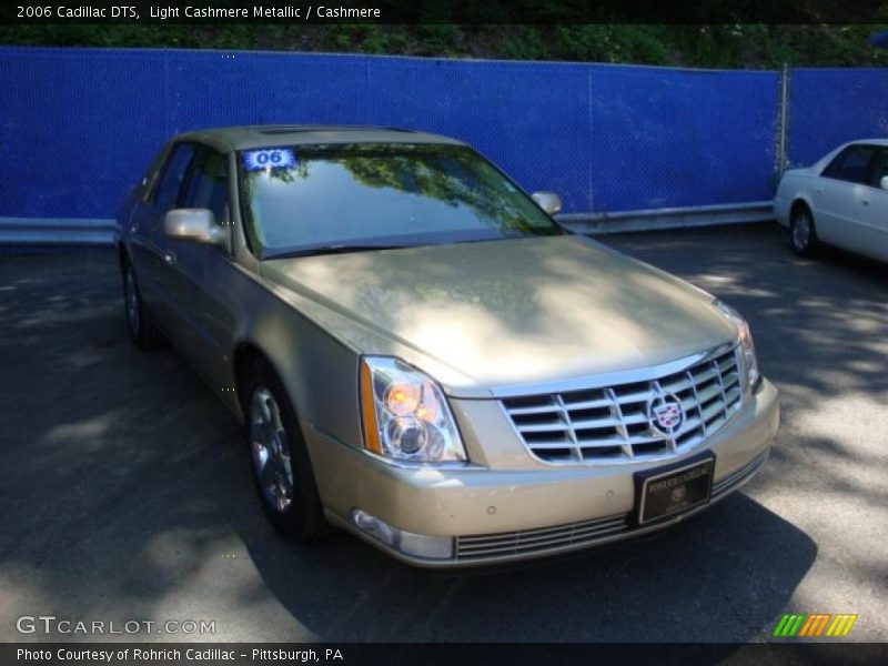 Light Cashmere Metallic / Cashmere 2006 Cadillac DTS