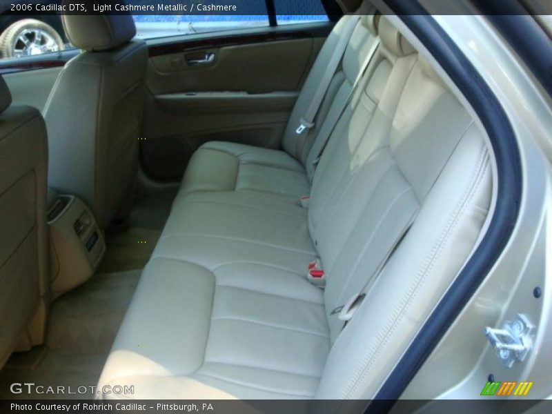 Light Cashmere Metallic / Cashmere 2006 Cadillac DTS
