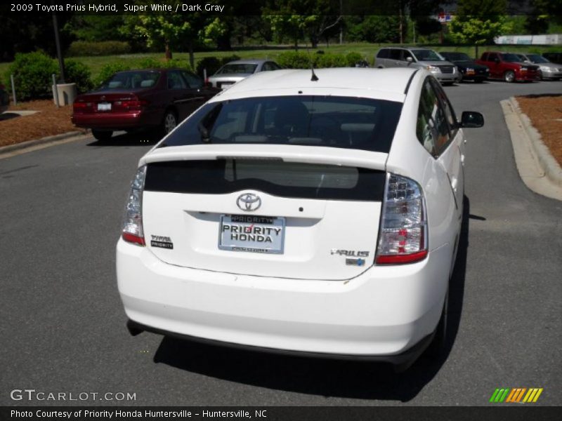 Super White / Dark Gray 2009 Toyota Prius Hybrid