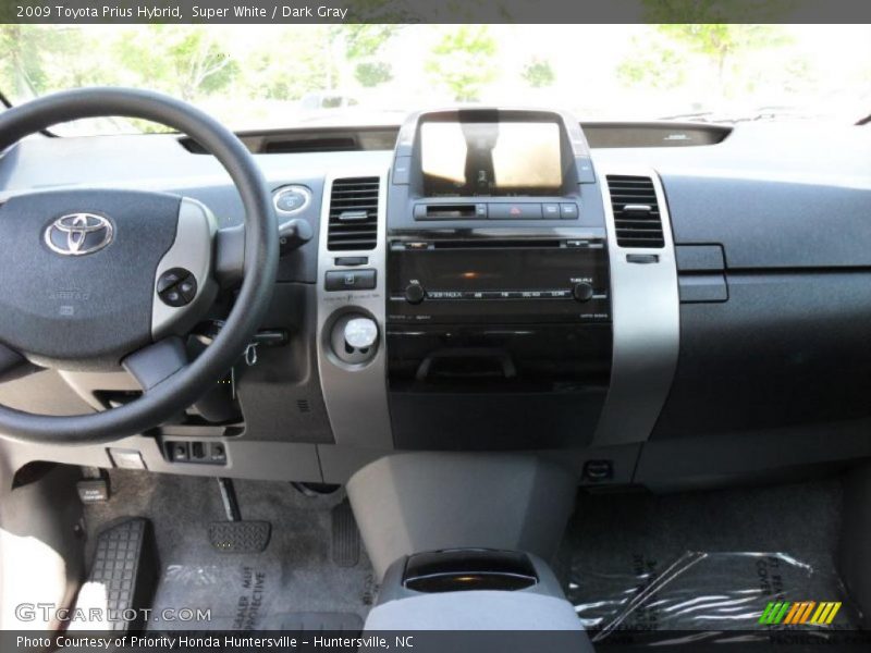 Super White / Dark Gray 2009 Toyota Prius Hybrid