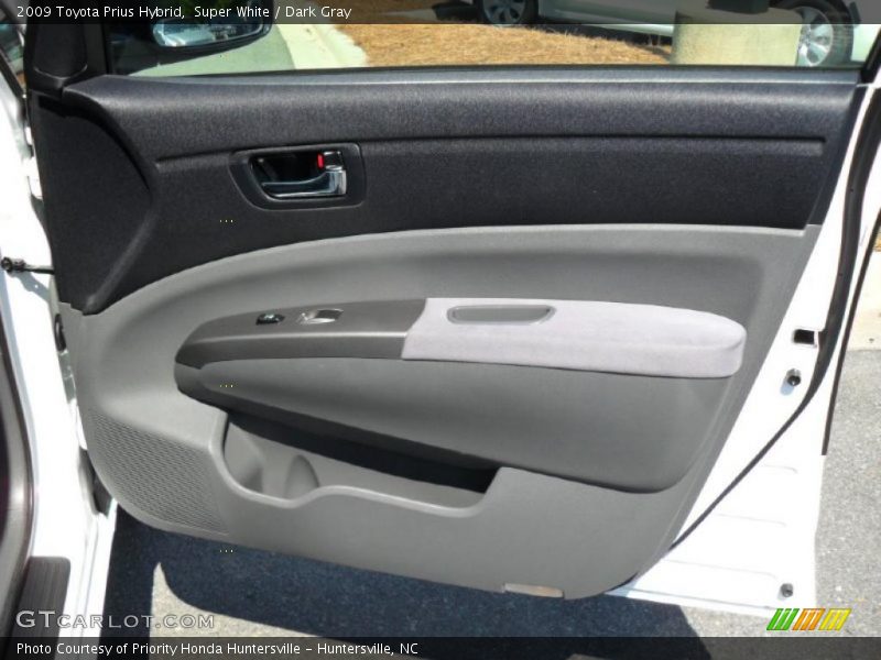 Super White / Dark Gray 2009 Toyota Prius Hybrid