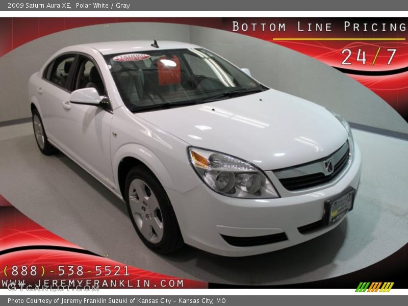 Polar White / Gray 2009 Saturn Aura XE