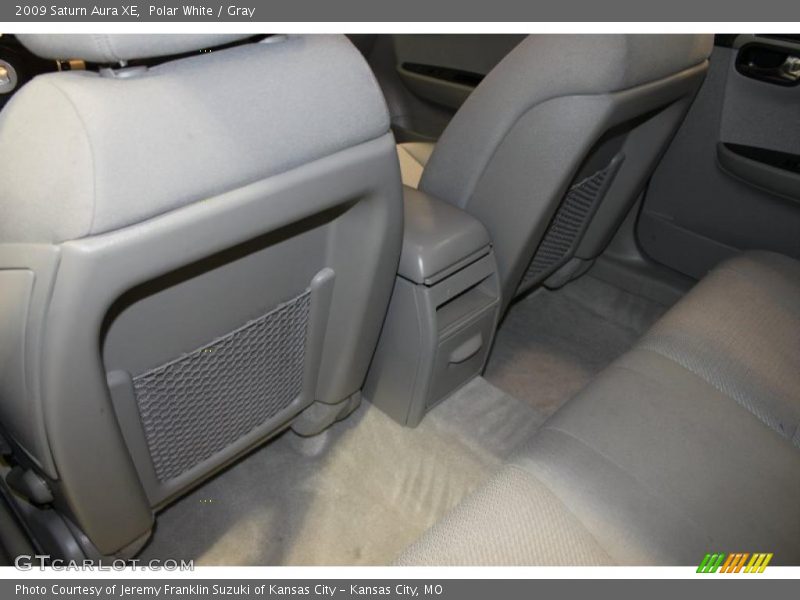 Polar White / Gray 2009 Saturn Aura XE